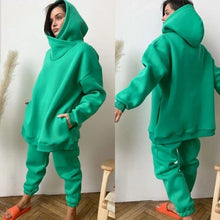 Load image into Gallery viewer, Thick Fleece Winter Tracksuit for Women
