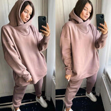 Load image into Gallery viewer, Thick Fleece Winter Tracksuit for Women
